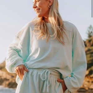 Daily Drills Terry Oversized crew (light blue)